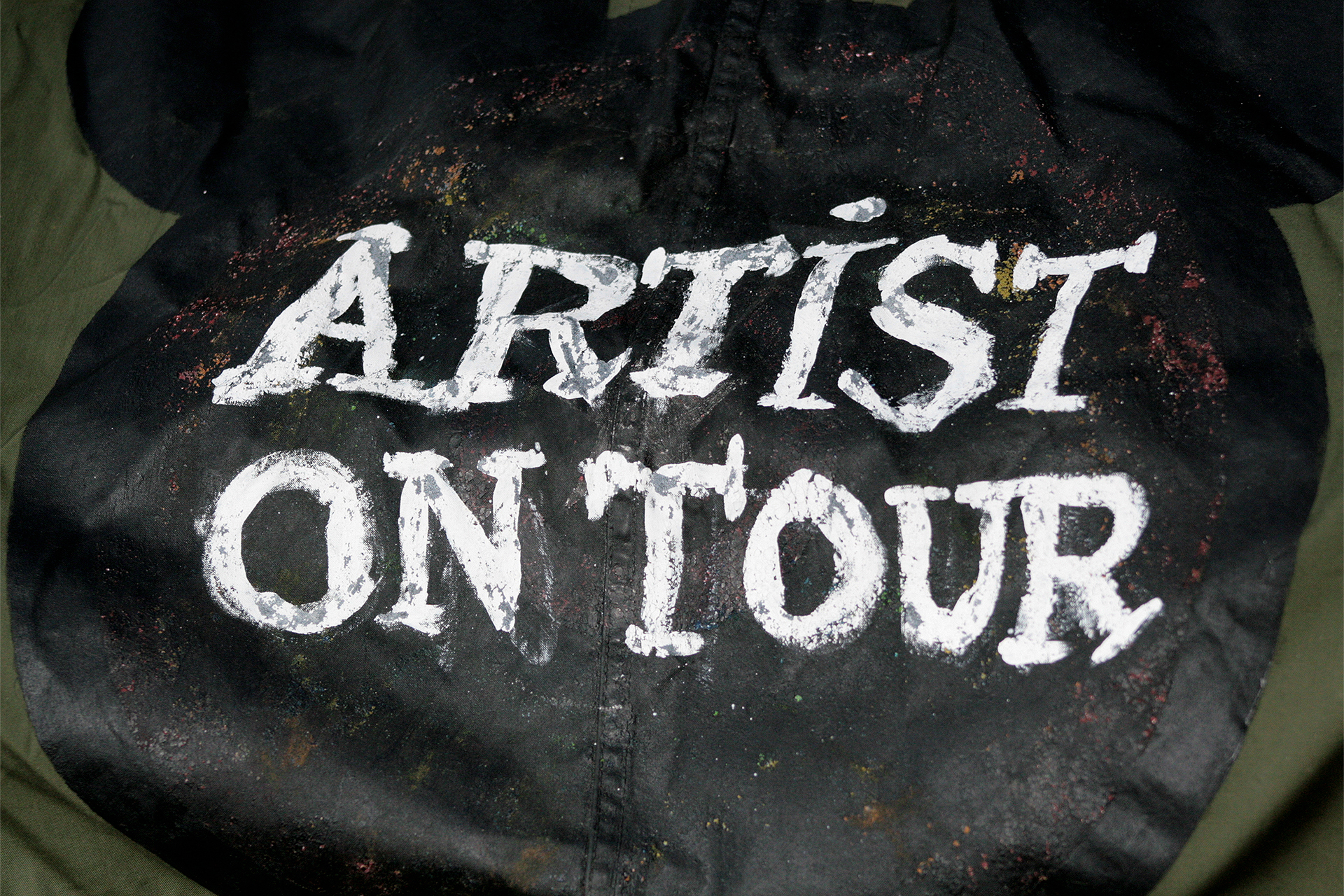 → Artist On Tour